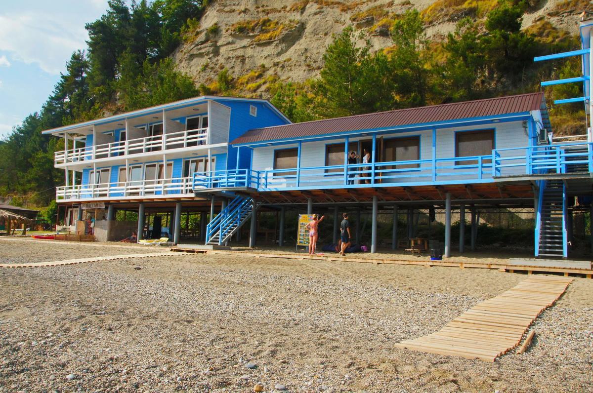 Captain Black Hotel Pitsunda Eksteriør billede